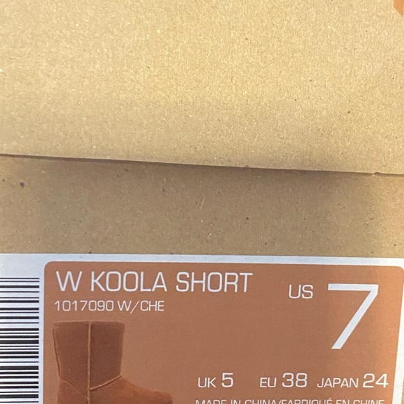UGG Koolaburra Tan Boots New - Picture 9 of 9
